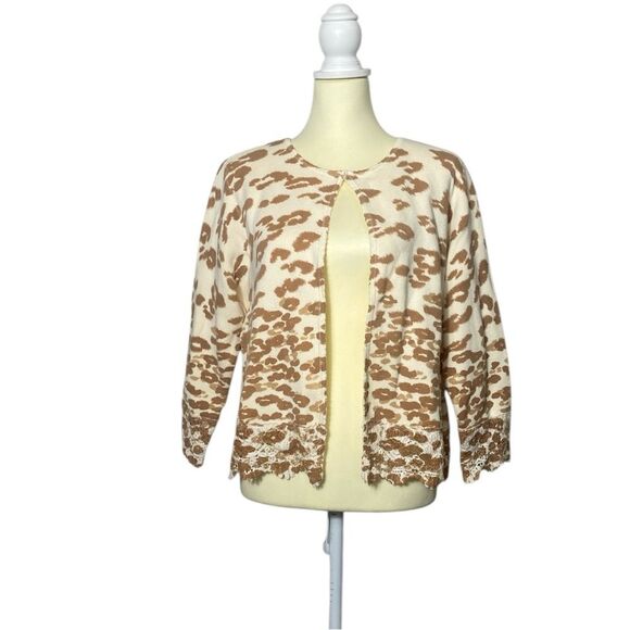 Chico's Chettah Animal Print Lace-Hem Charlee Cardigan Women's Size 2 / Large - Picture 1 of 16